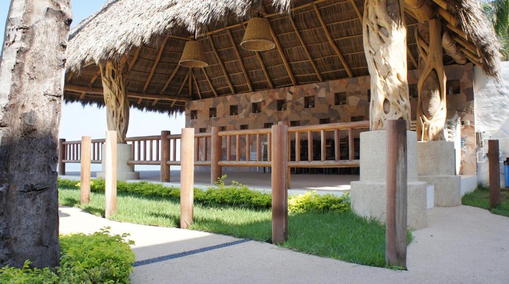Akan Resort Los Ayala Esterno foto